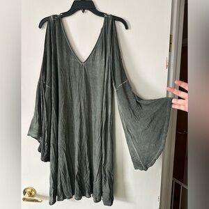 American Eagle Outfitters Olive Green V‑Neck Dress